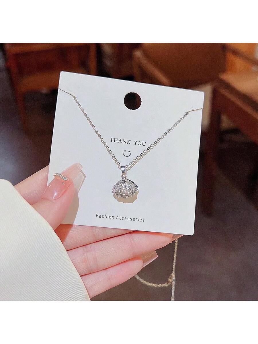 Colar Concha com Microincrustrações de Zircônia